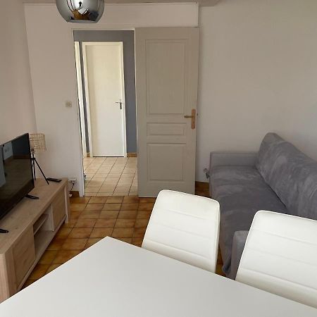 Charmant T2 Au 1Er Dans Residence Avec Parc Arbore Saint-Pierre-le-Moutier Ngoại thất bức ảnh