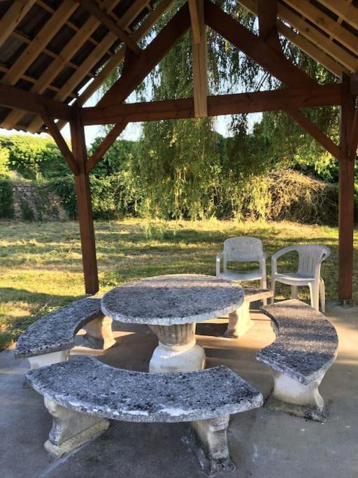 Charmant T2 Au 1Er Dans Residence Avec Parc Arbore Saint-Pierre-le-Moutier Ngoại thất bức ảnh